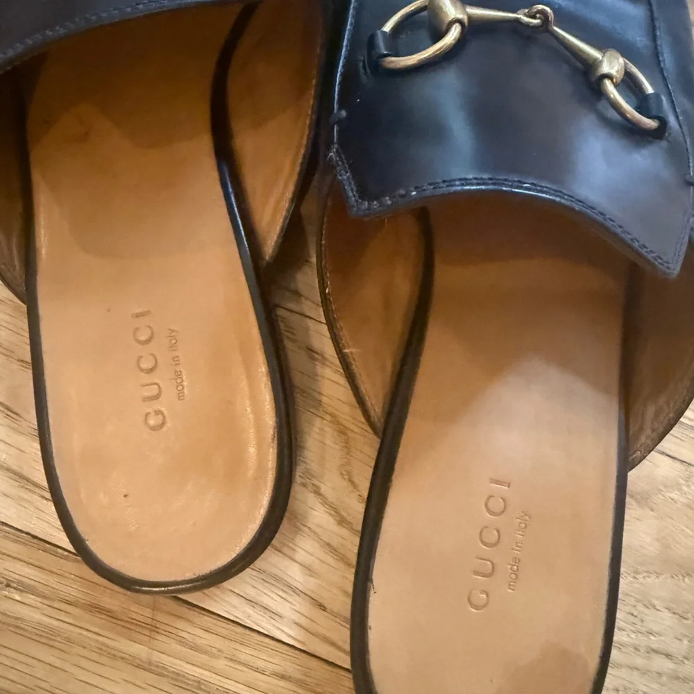 Gucci Black Leather Slip-On Loafers with Gold Accents - Picture 2 of 7